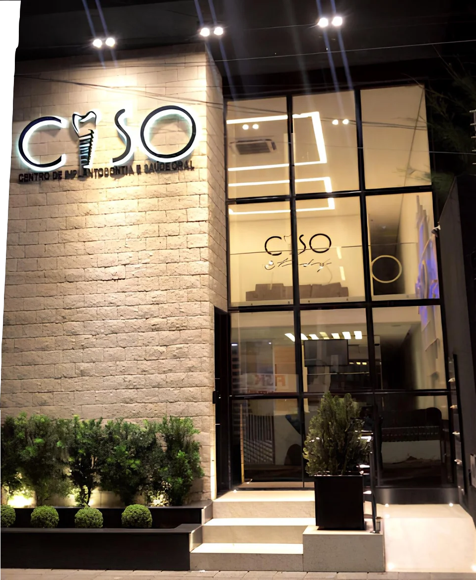 Interior da Clínica CISO, destacando tecnologia e cuidado odontológico